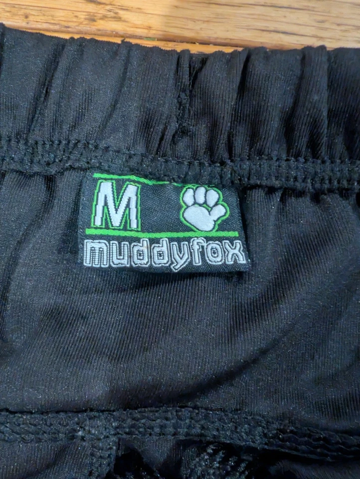 Black Muddy Fox Cycling shorts size Mgood conditiongood cushioning - Image 4 of 4