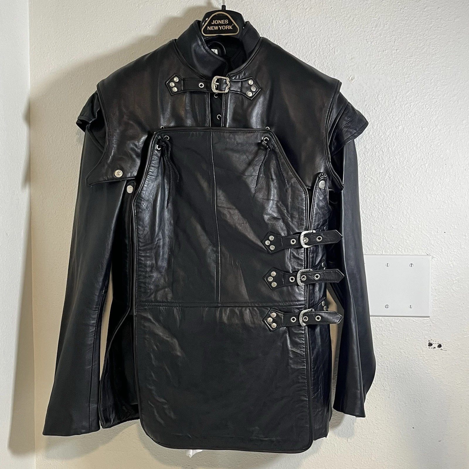 Jon Snow Game of Thrones Black Leather Jacket Size Small
Opens in a new window or tab