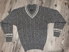 Vintage Colore Italy Men  s V-Neck Wool Long Sleeve Sweater Size Medium