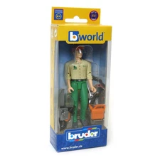 1/16 Bruder Forestry Worker With Chain Saw And Accessories 60030