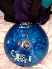 Brunswick siren 15lb bowling ball with large 4 compartment bag well packed