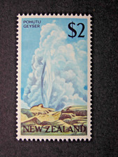 NEW ZEALAND 1968 $2 DEFINITIVE  FINE MNH SG879