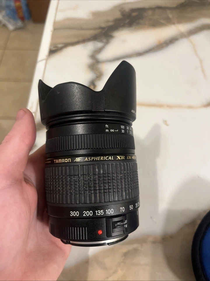 Lente Tamron AF A010 Di VC PZD 28-300 mm Foto 3 de 3