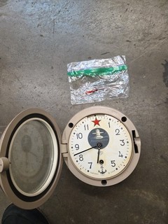 Russian Soviet CCCP Navy Kauahguyckue Red Star Ship Submarine Clock Untested