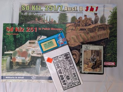Dragon 6223 1/35 Sd.Kfz. 251/7 Aust D 3 In 1 Kit + Extras