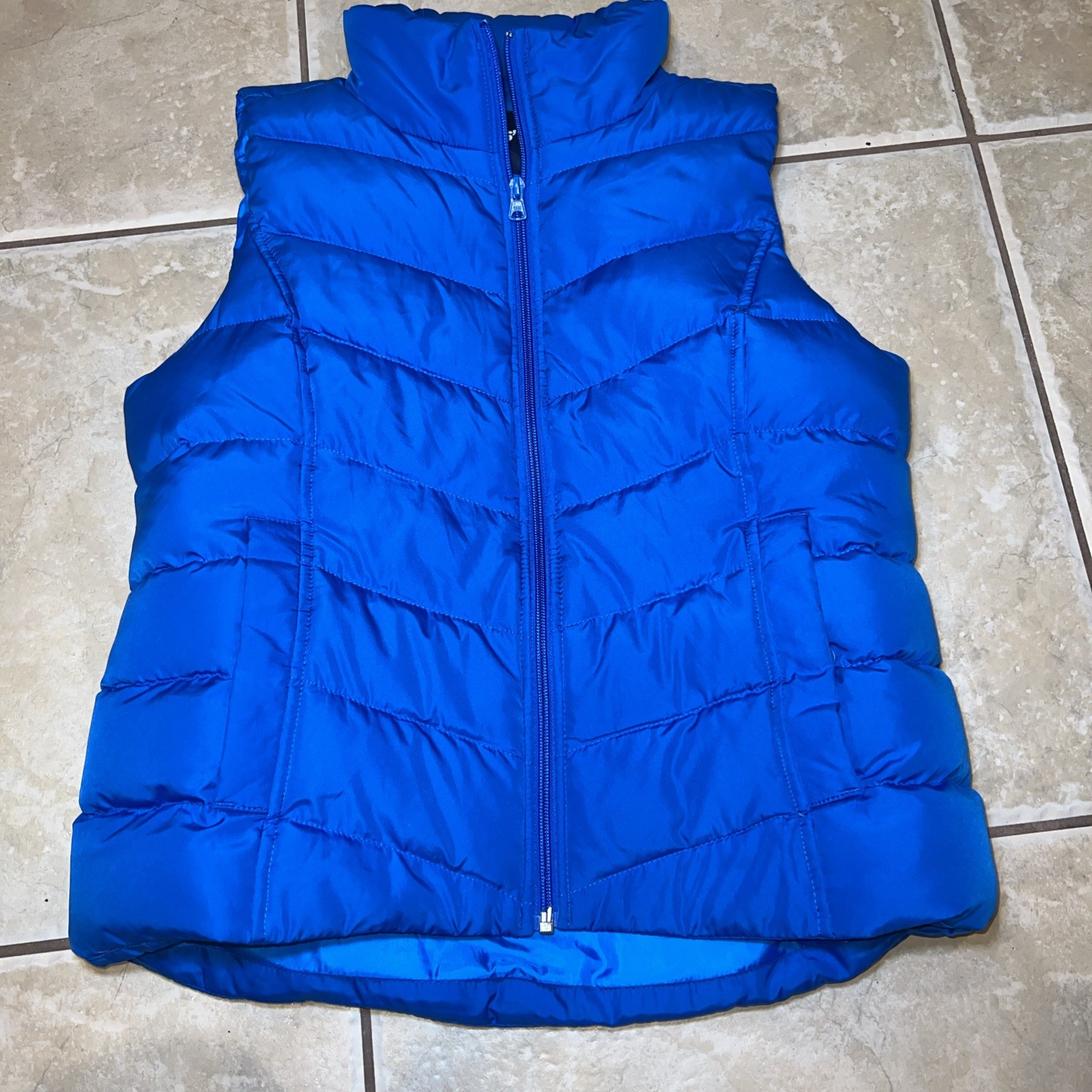 Lands’ End Woman’s Blue Puffer Vest Size Small 6-8