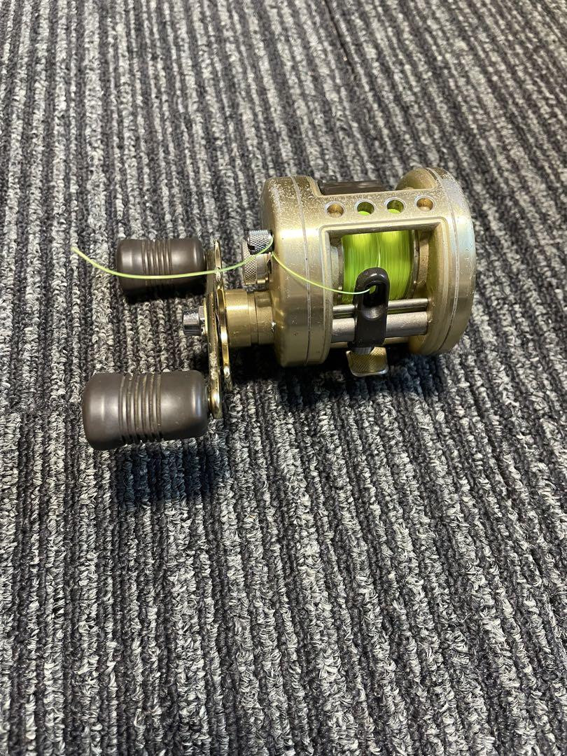 Shimano Calcutta 200XT Right Handle Baitcasting Reel Gear Ratio 5.0:1