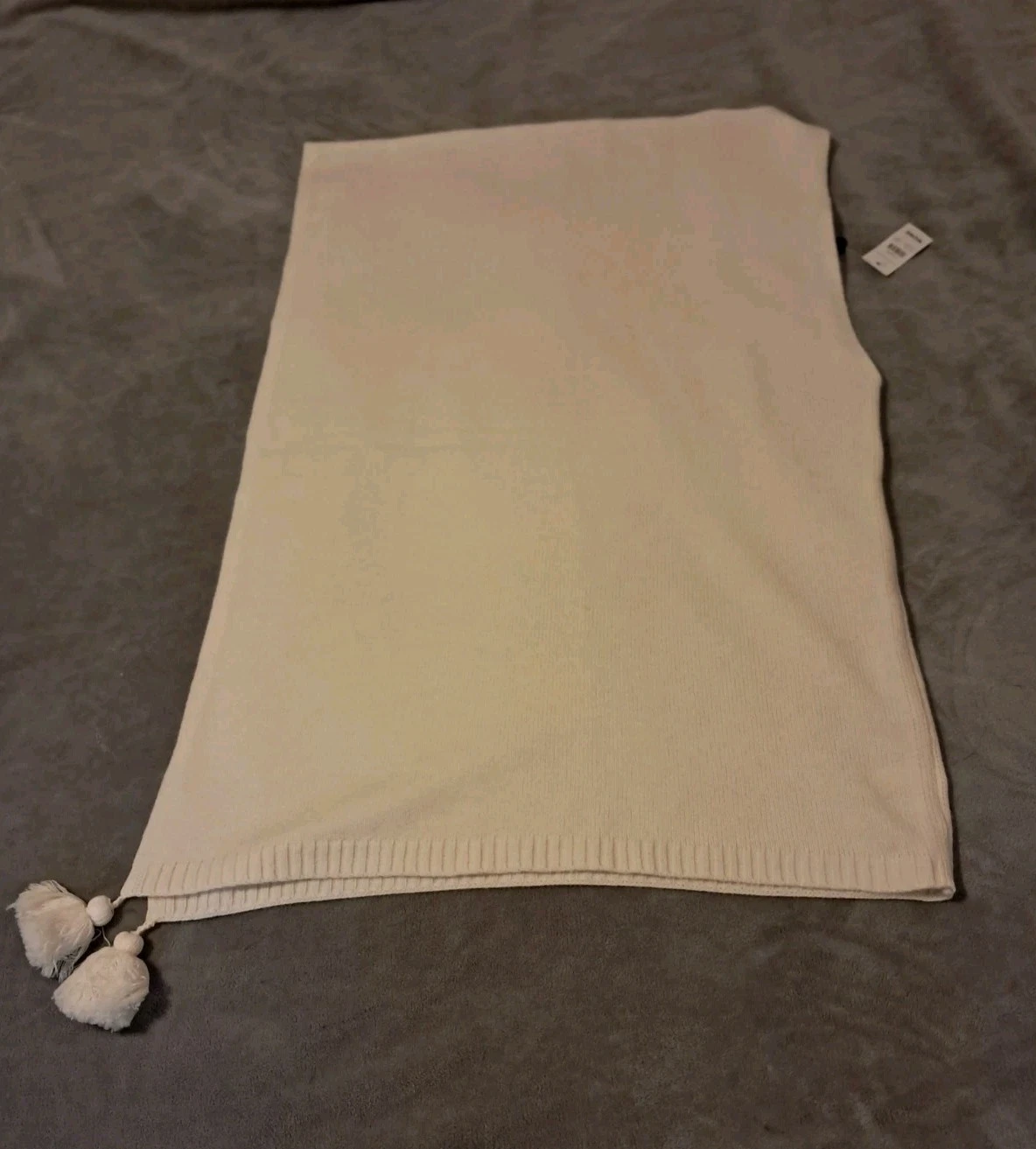 Ann Taylor Cashmere One Size Knit Poncho WOOL- CASHMERE-NYLON BLEND.