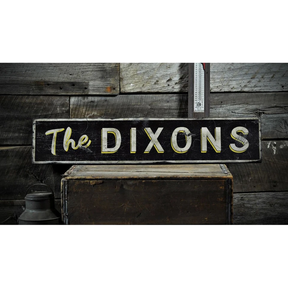 Custom Distressed Family Name Sign - Rustic Hand Made Vintage Wooden - Image 2 of 3