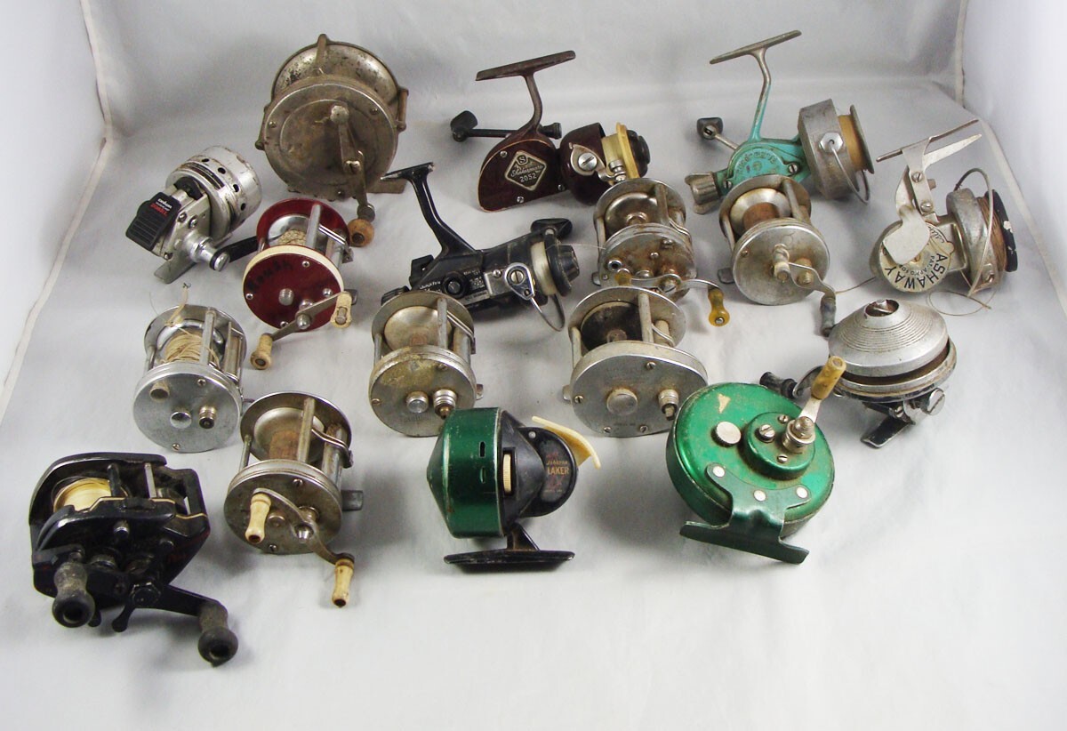17 Old Vintage Fishing Reels Parts or Repair Only SEVERAL BRANDS