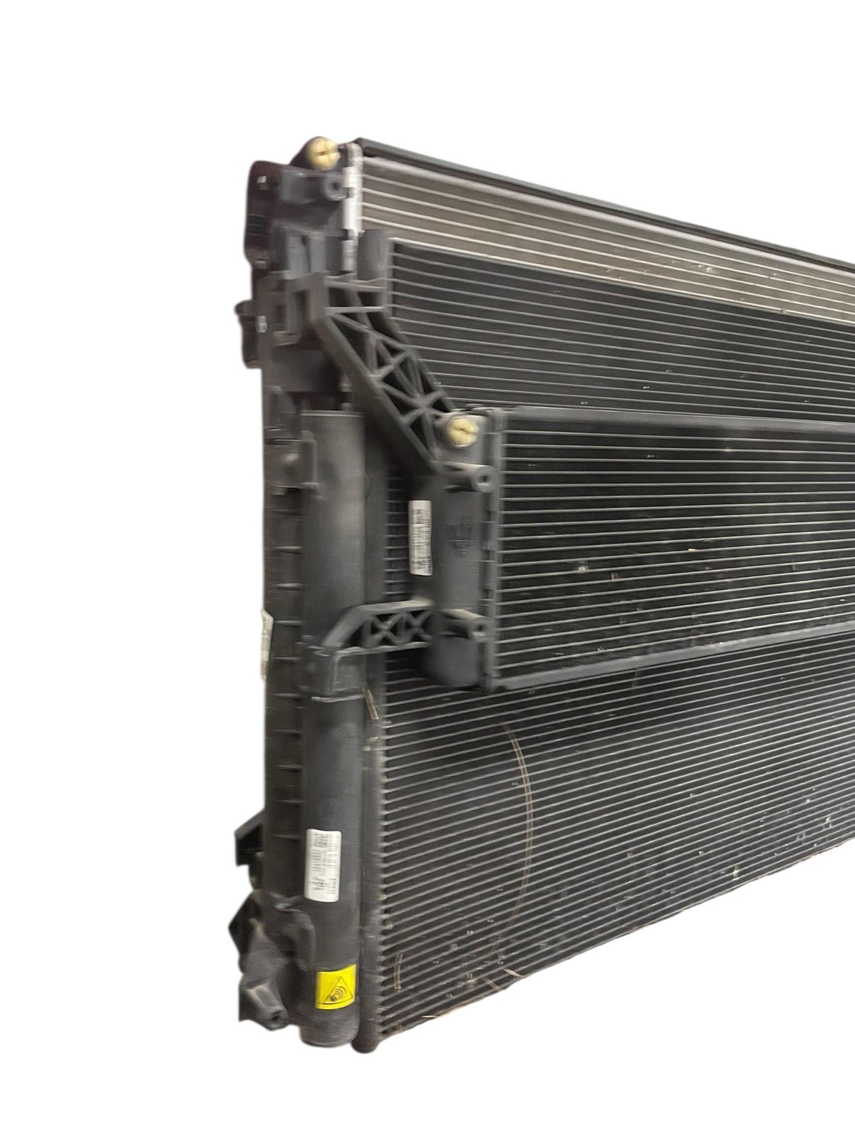 2017-2020 MASERATI LEVANTE RADIATOR PACK ASSEMBLY W/ELECTRIC FAN W/ AUX RADIATOR