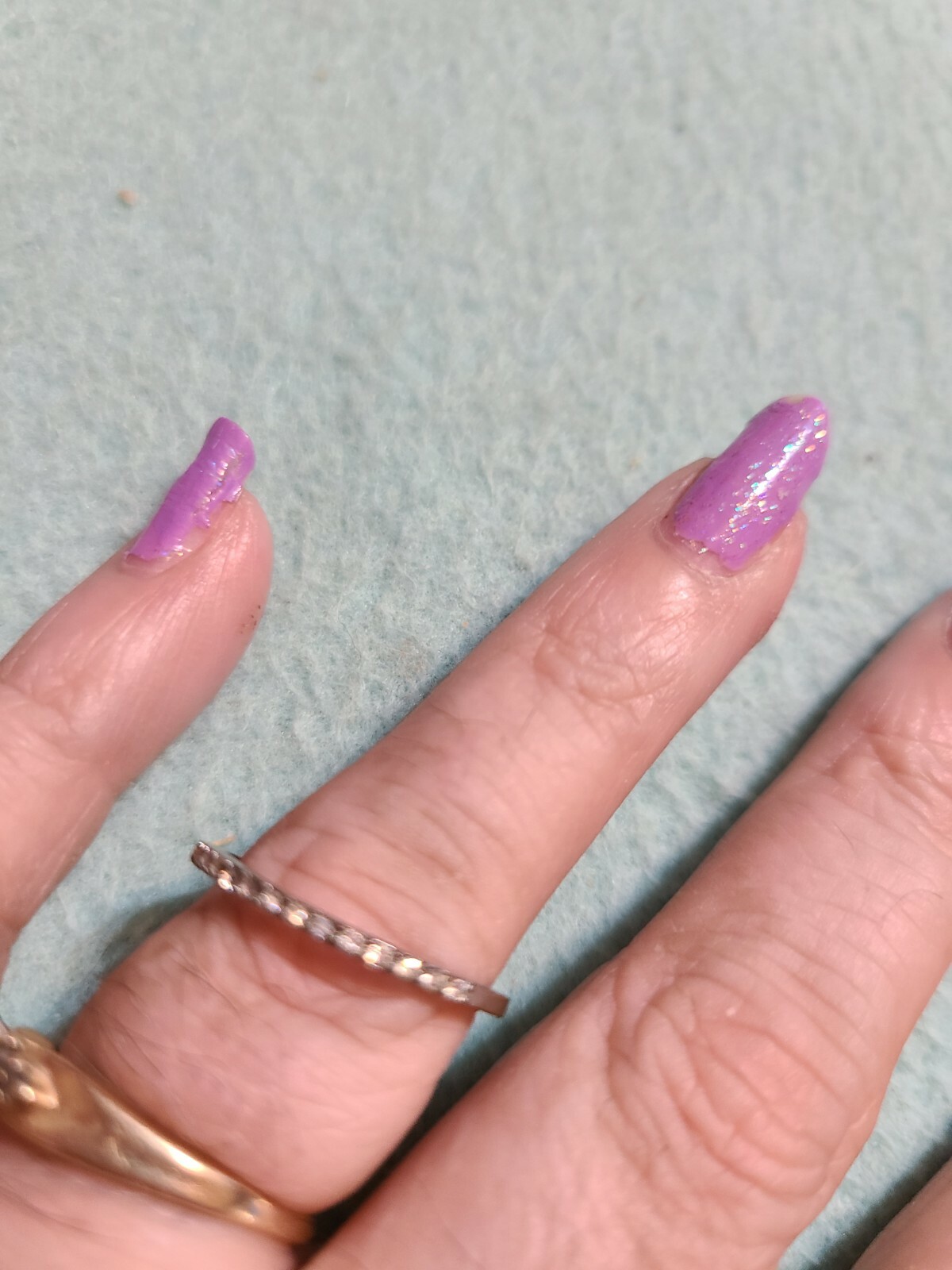 NICE Vintage Thin Stacking Ring w/Tiny Rhinestone… - image 3