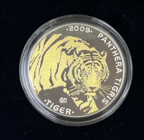 2009 Kazakhstan Tiger 100 Tenge Silver PROOF Gold Plated VVS Diamonds Eyes - COA - Picture 4 of 9