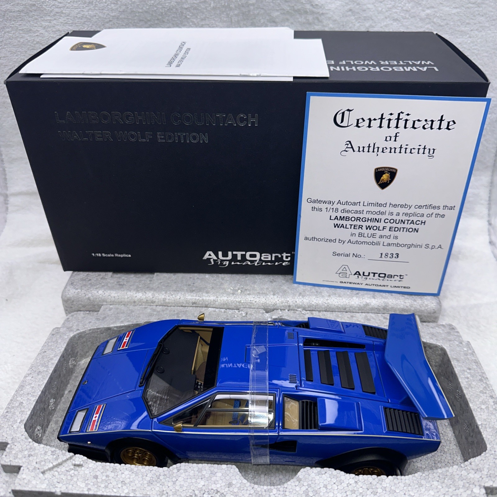 AUTOart Lamborghini Countach LP500S Walter Wolf Edition Blue 74652