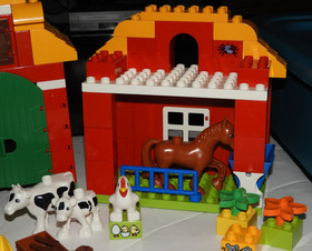 Lego Duplo Big Farm Set 10525 Almost Complete