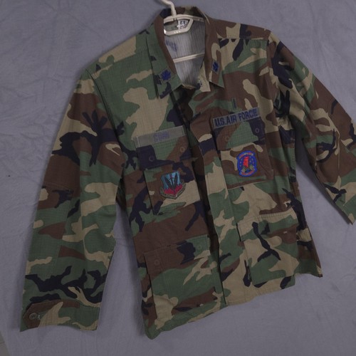 Vintage US Air Force Jacket Mens Medium Regular Woodland Camo Combat Patch 90s - Picture 6 of 19