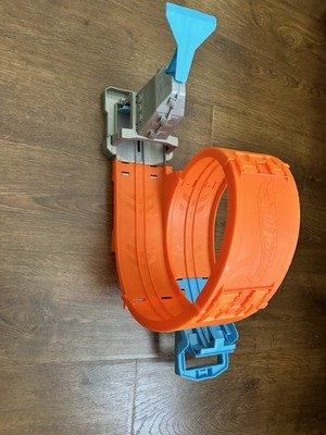 Hot Wheels Orange Blue Loop Track Launcher Accessory 1:64 GTV16