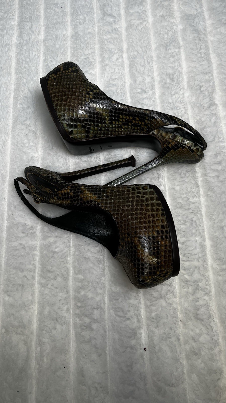 YSL Yves Saint Laurent Python Platform Heels 37 S… - image 4