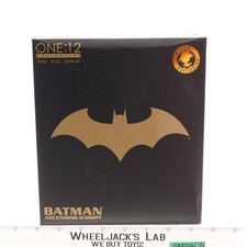 Batman Ascending Knight DC Comics 2018 Mezco One 12 6 Action Figure NEW MIB