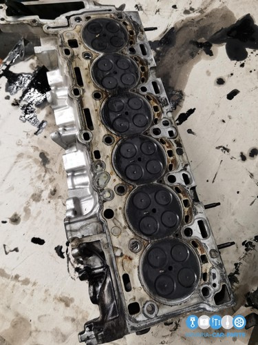 Original BMW  F10 F11 F25 F12  Zylinderkopf Kopf  8507561