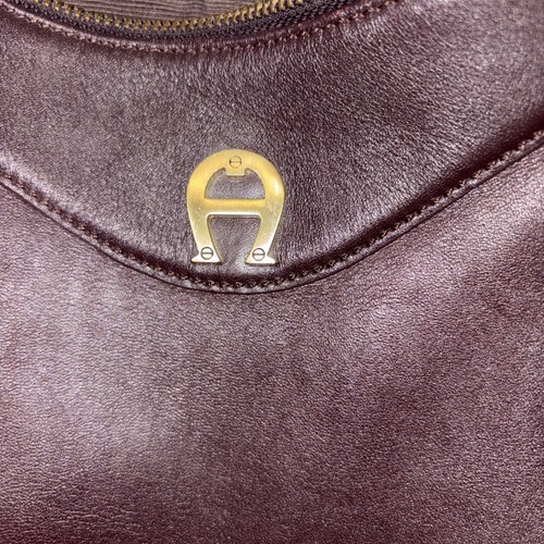 VTG Etienne Aigner Burgundy Leather W/brass Adjustable Shoulder Bag 80s,90s - Picture 2 of 11