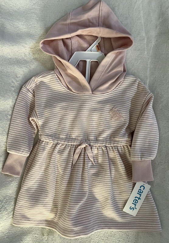 NWT - Carter’s Baby Girl 2PC Outfit - Size 12 Months 