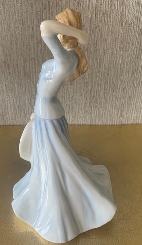 ROYAL DOULTON CHINA LADY FIGURE DOLL KATIE MODEL No HN 4323 PERFECT (a) - Picture 5 of 6