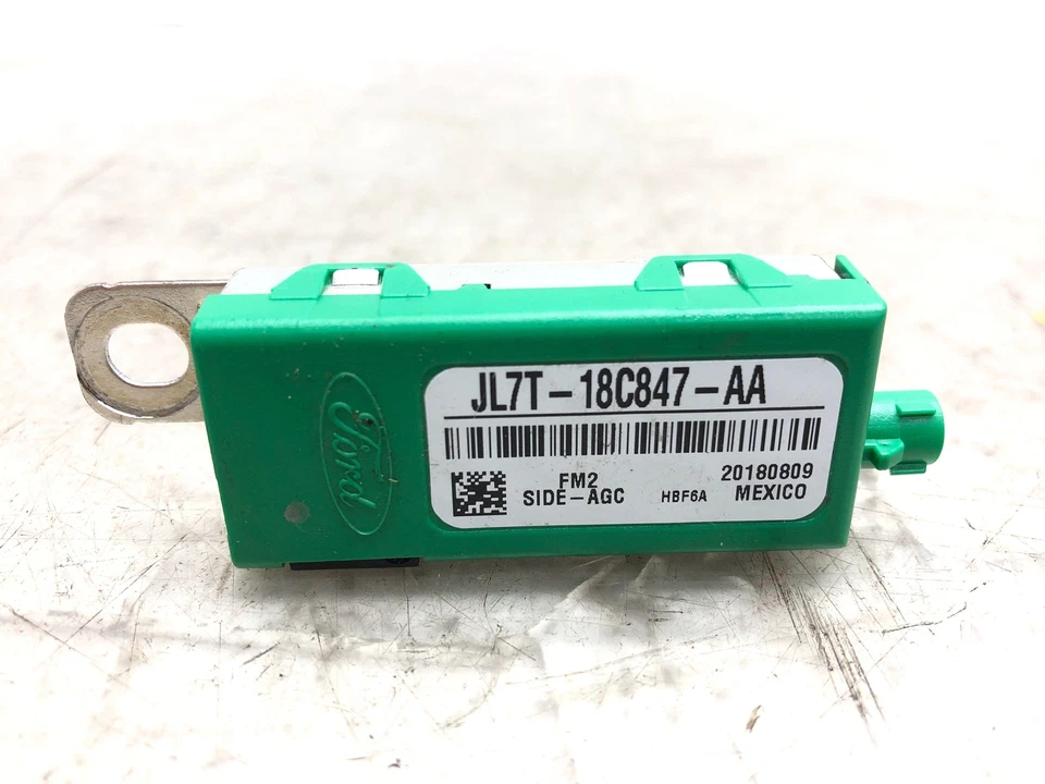 2018-2021 LINCOLN NAVIGATOR OEM ANTENNA AMPLIFIER MODULE JL7T-18C847-AA - Image 2 of 4
