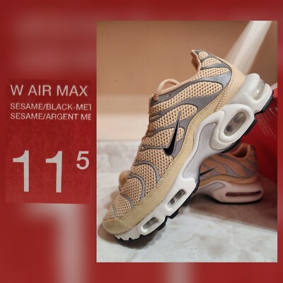 Women's Size 11.5 Nike Air Max Plus Sesame Metallic Silver FV8480
