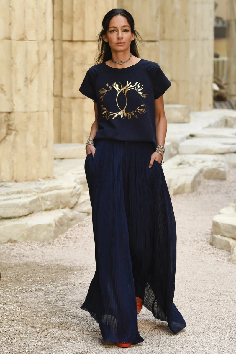 NWT $1200 FABULOUS CHANEL 18C 2018 GREECE RUNWAY NAVY GOLD CC TOP SHIRT TEE  XS S