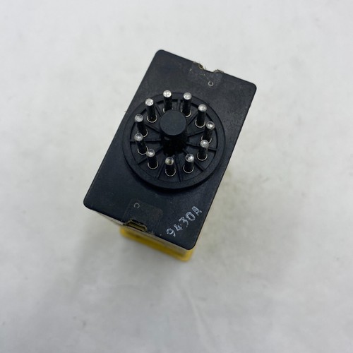 BANNER ENGINEERING CL3RA, CL3RB RELAY OUTPUT LOGIC MODULE 250VAC 50/60HZ - Picture 2 of 5