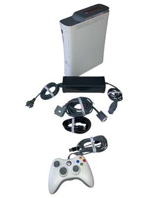 Microsoft Xbox 360 Konsole 60GB HDD Weiß mit NXE Dashboard   Controller   Kabel