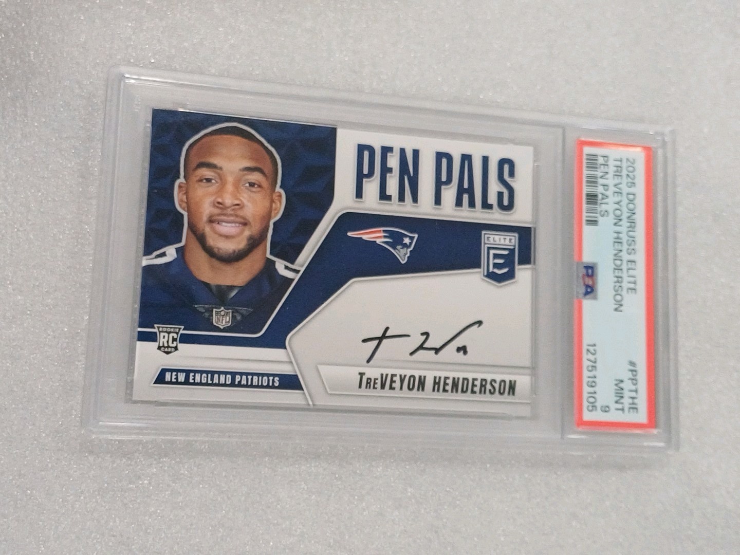 2025 Donruss Elite Pen Pals Auto - TreVeyon Henderson Patriots Ohio State PSA 9