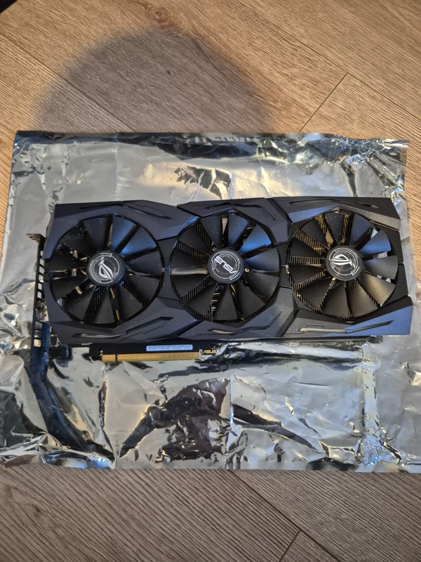 ASUS ROG Strix RTX 2060 Gaming 6GB GDDR6 OC Edition Triple Fan Graphics Card GPU