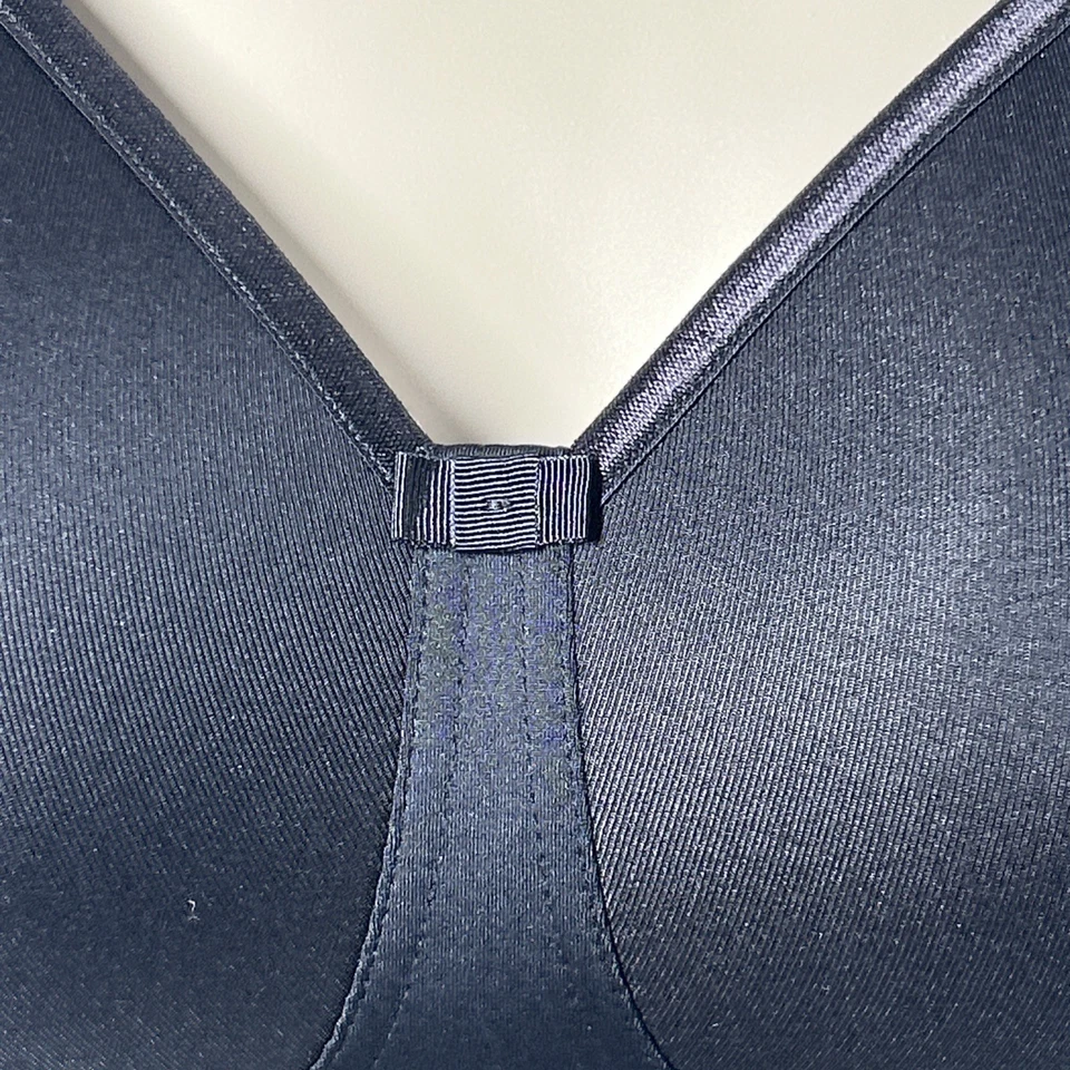 ANITA Tonya Post Mastectomy Bra Size 40D Black Wireless Padded Molded Bra - Image 3 of 4