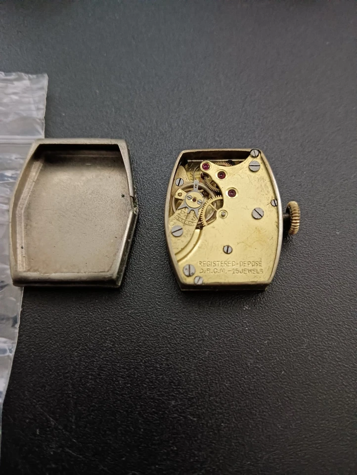 Reloj Bifora Tank Vintage Años 40 Foto 2 de 3