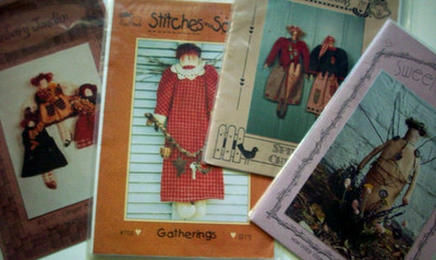 Lot of 4 primitive decor craft patterns garden Angels rag dolls *C14