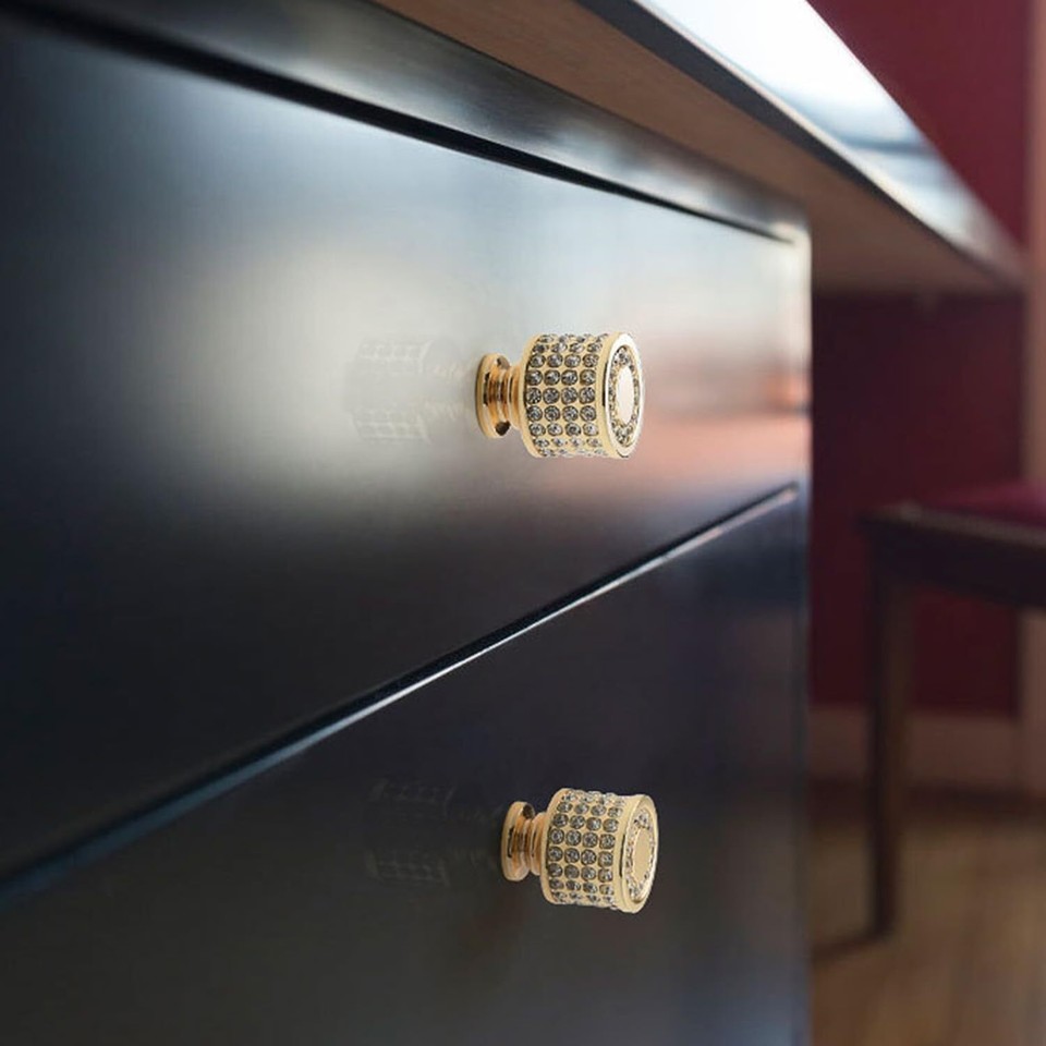 4 Pcs Crystal Knobs Stylish Shiny Drawer Pulls with Screws for