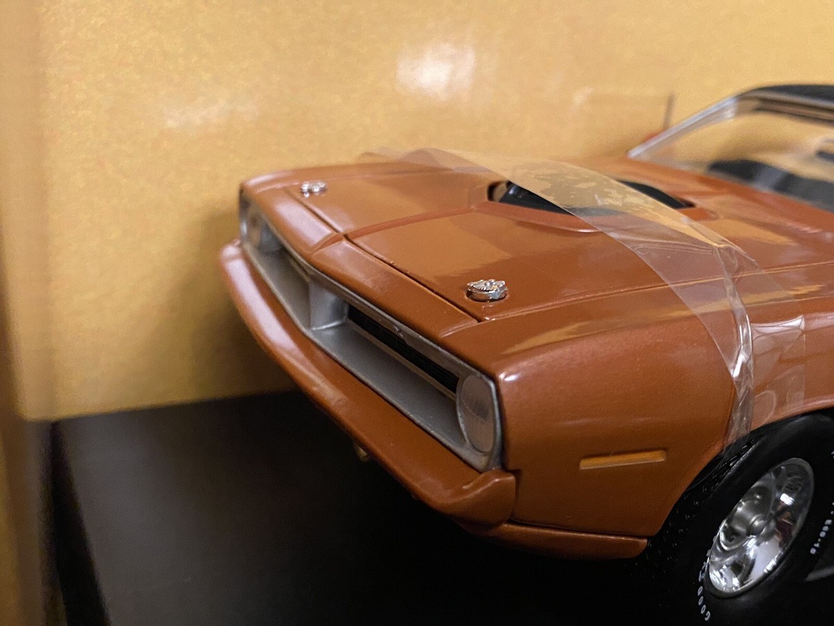 American Muscle Two Lane Blacktop 1970 Plymouth 'Cuda 1/18