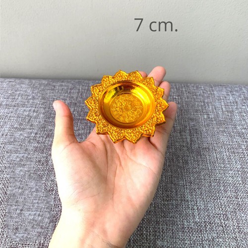 4 x Bandeja de ofrendas de amuletos de oro tailandés y plata para altar de Buda de adoración de plástico - Imagen 3 de 10