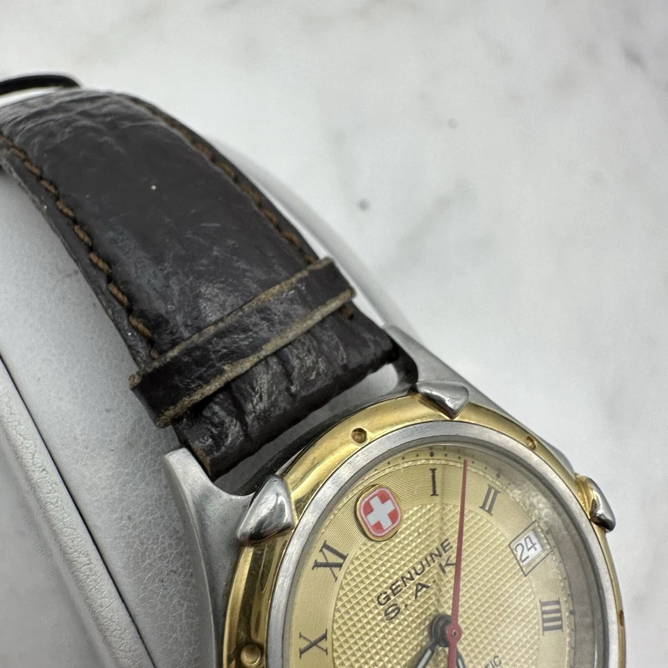 Vintage Men’s RARE S.A.K. Wenger Automatic 25 Jewels 2 Tone Watch, Working - Image 3 of 4