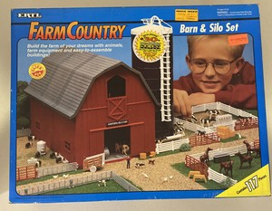 ertl farm country barn and silo set