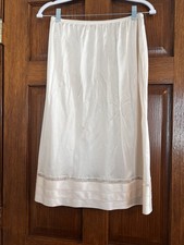 Vintage LORRAINE Long Half Slip Size Tall Medium Nylon Cream/Ivory Lace Retro