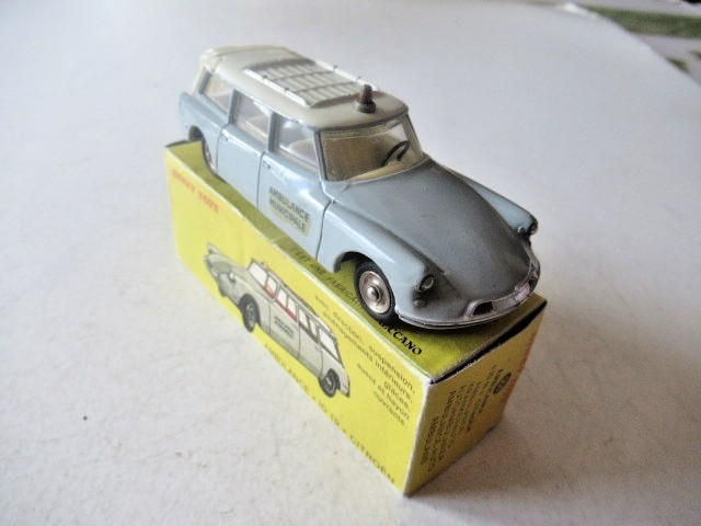 Dinky 556, Citroen Ambulance - Free Price Guide & Review