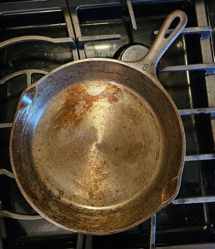 Wagner Ware 10" Cast Iron Skillet VTG #8 Made In USA