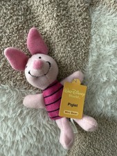 Walt Disney World Disney Piglet Winnie the Pooh  Friends Mini Beanbag Plush Toy