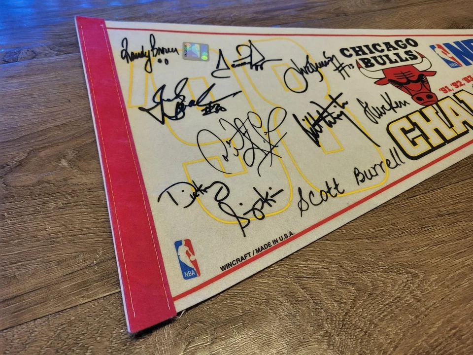 NBA 1998 Campeones Wincrafy Marca Deportiva Vintage Bandera Woth Pegatina FRESCA Foto 2 de 4