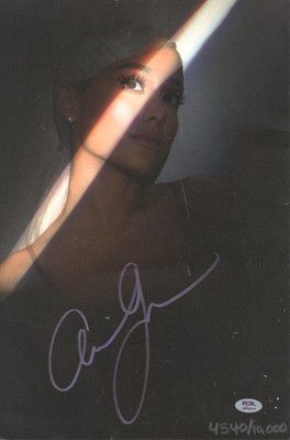 Ariana Grande Signed Autograph 11x16 LE Sweetener Concert Tour