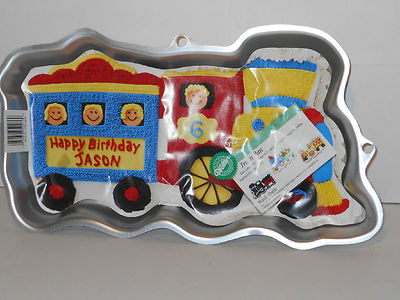WILTON CHOO CHOO TRAIN PAN~NEW~BIRTHDAY CAKE CELEBRATION CABOOSE CIRCUS  CARGO