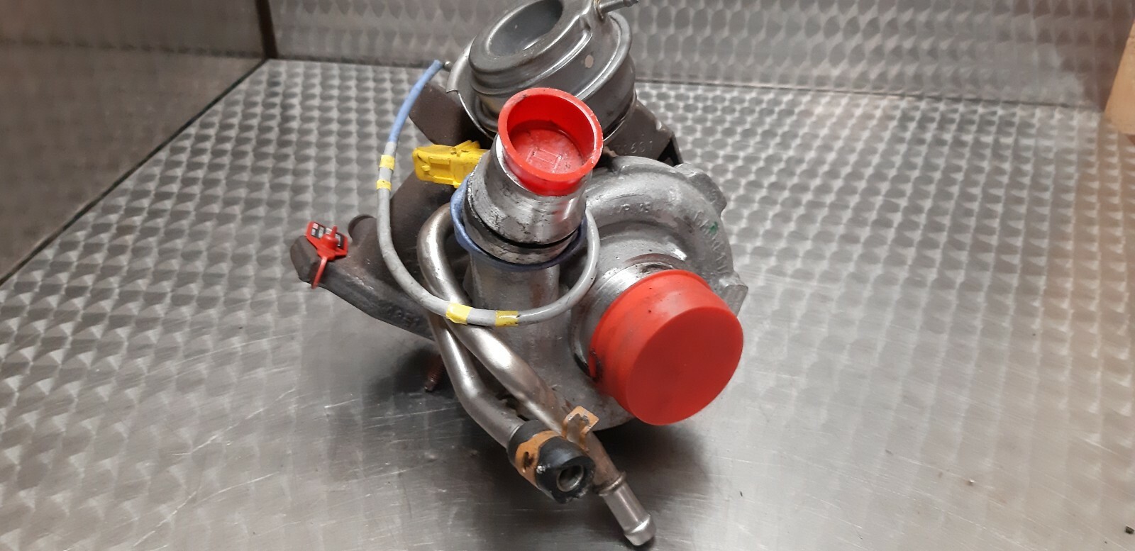 Turbolader 8200678766 / 673417 /GTA1549LV / 774833-2 für Renault 